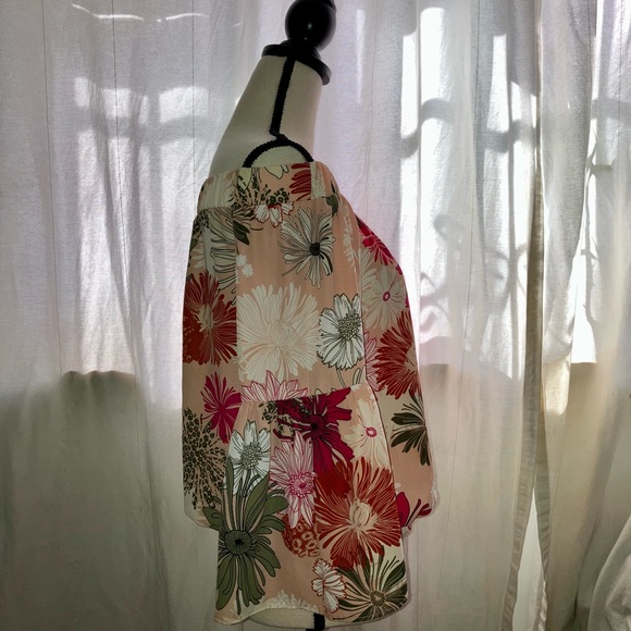 Floral Off-the-Shoulder Blouse with Bell Sleeves - Picture 4 of 7